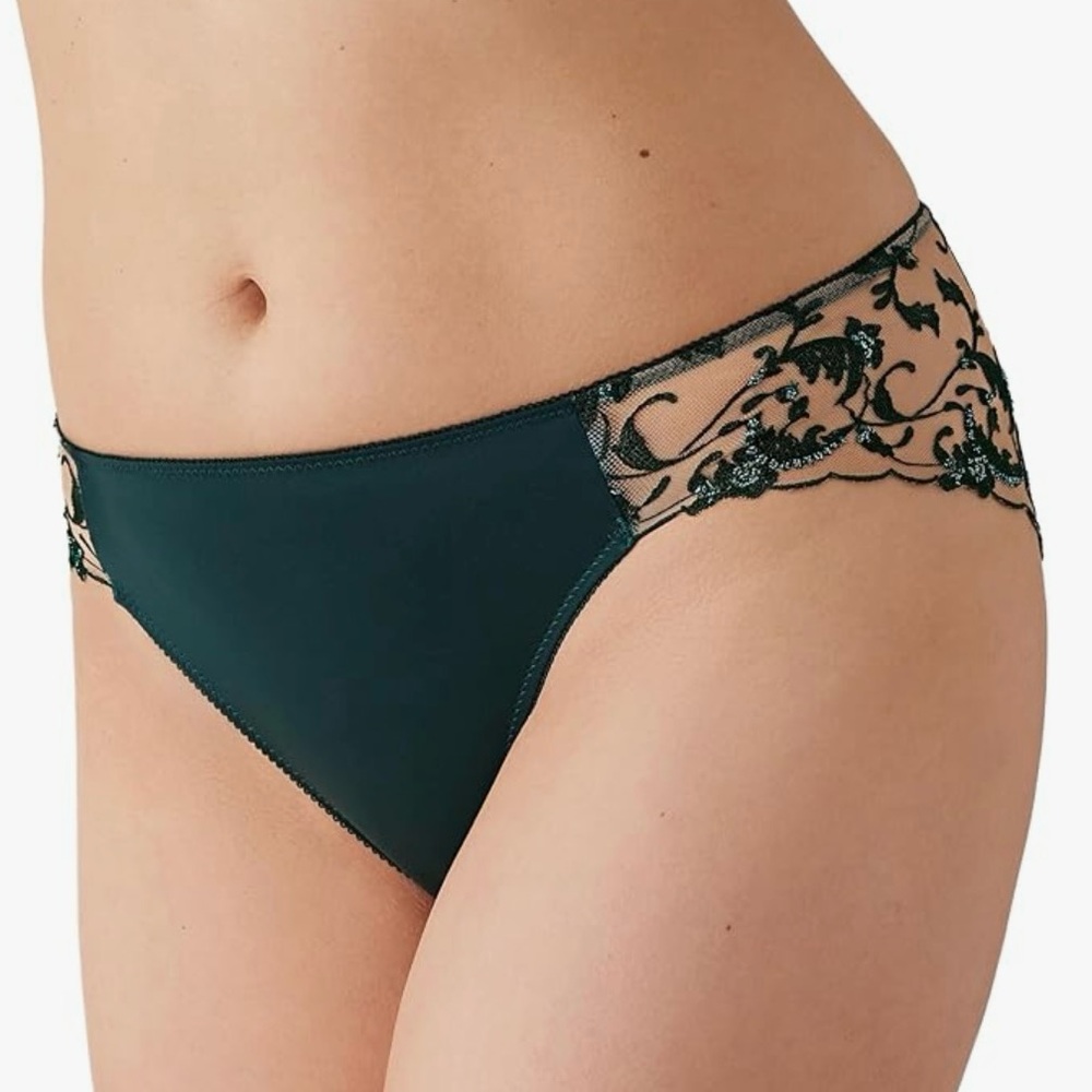 Wacoal Dramatic Interlude Bikini - image 2